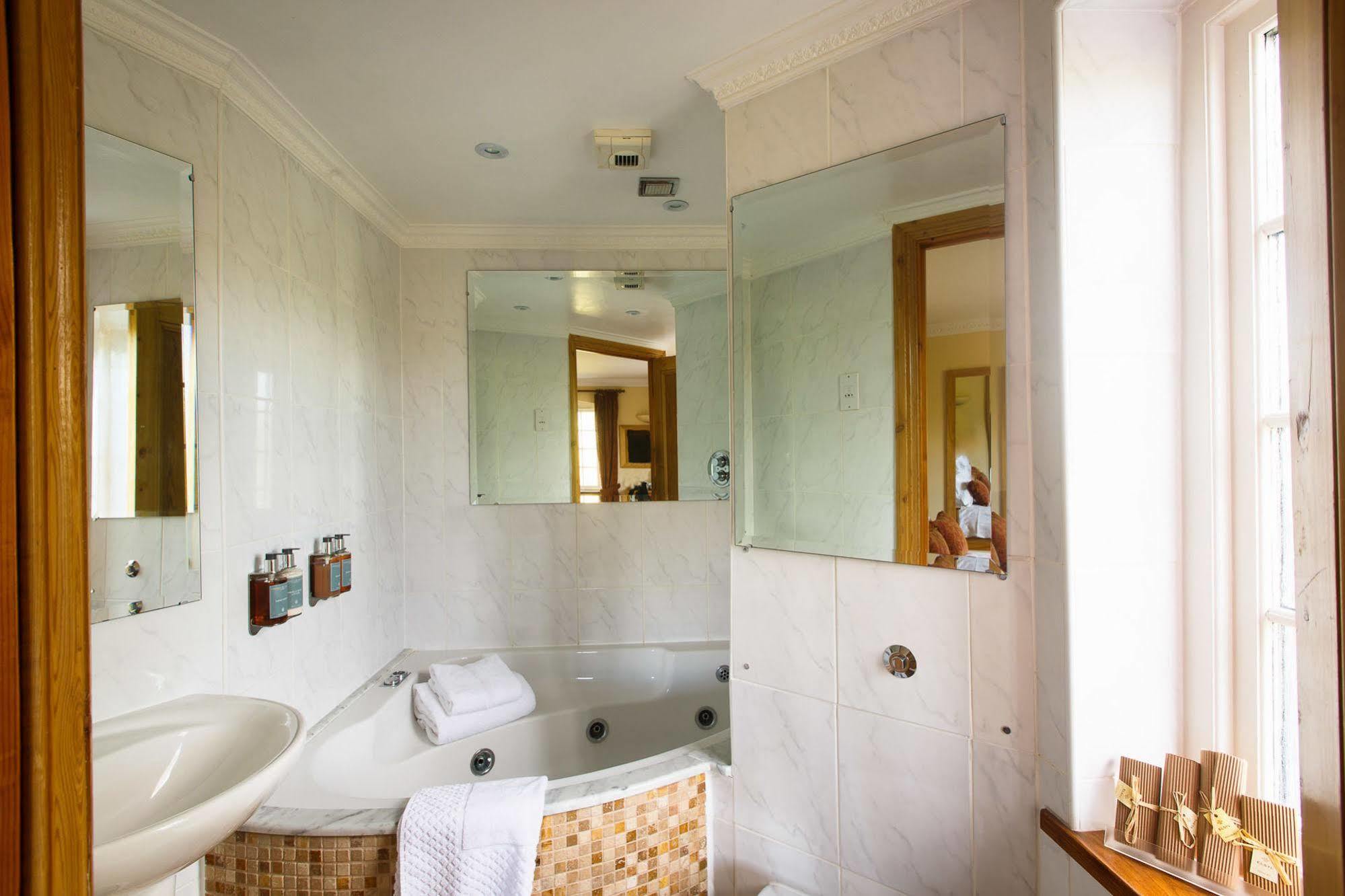 グロスター The Mooring Post Bed & Breakfast エクステリア 写真