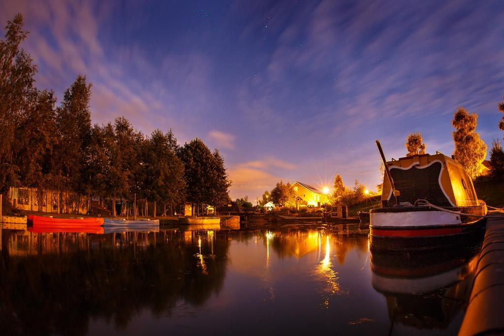 グロスター The Mooring Post Bed & Breakfast エクステリア 写真